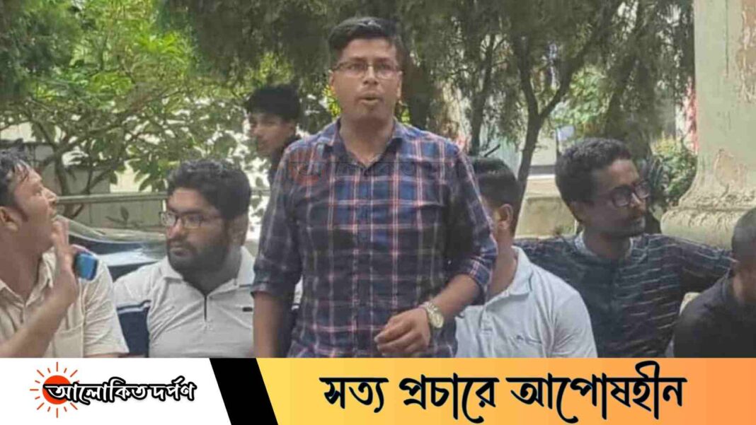 নির্বাচনের পর কোনো ‘শিবিরের বাচ্চা’কে রাজনীতি করতে দেব না: জবি ছাত্রদল নেতা নির্বাচনের পর কোনো ‘শিবিরের বাচ্চা’কে রাজনীতি করতে দেব না: জবি ছাত্রদল নেতা