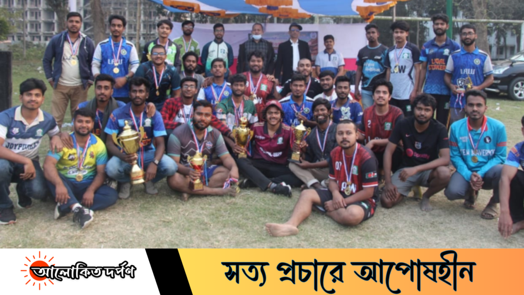 ইবিতে আইন বিভাগের স্মৃতি ফুটবল ও ক্রিকেট টুর্নামেন্ট অনুষ্ঠিত