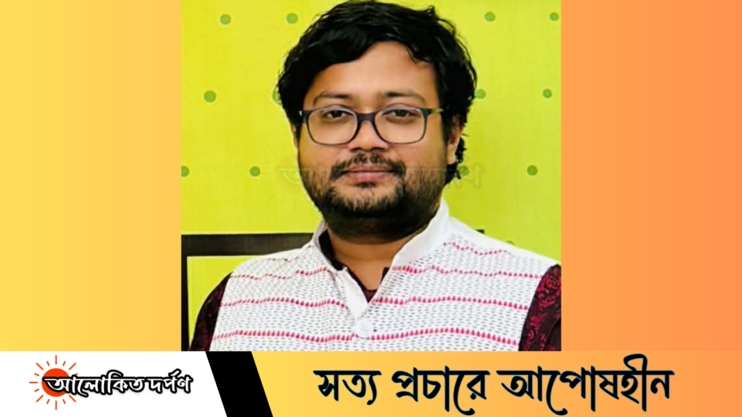 একাধিক অভিযোগে ইবি শিক্ষকের ক্লাস বর্জন শিক্ষার্থীদের, স্মারকলিপি প্রদান