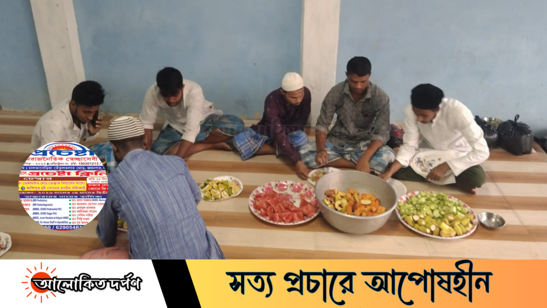 জয়নগরে প্রচেষ্টা সংগঠনের ঈদ উপহার ও ইফতার বিতরণ