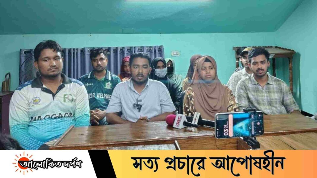 ইবিতে ব্যানার ছেঁড়ার ঘটনায় দুঃখ প্রকাশ সমাজকল্যাণ বিভাগের শিক্ষার্থীদের