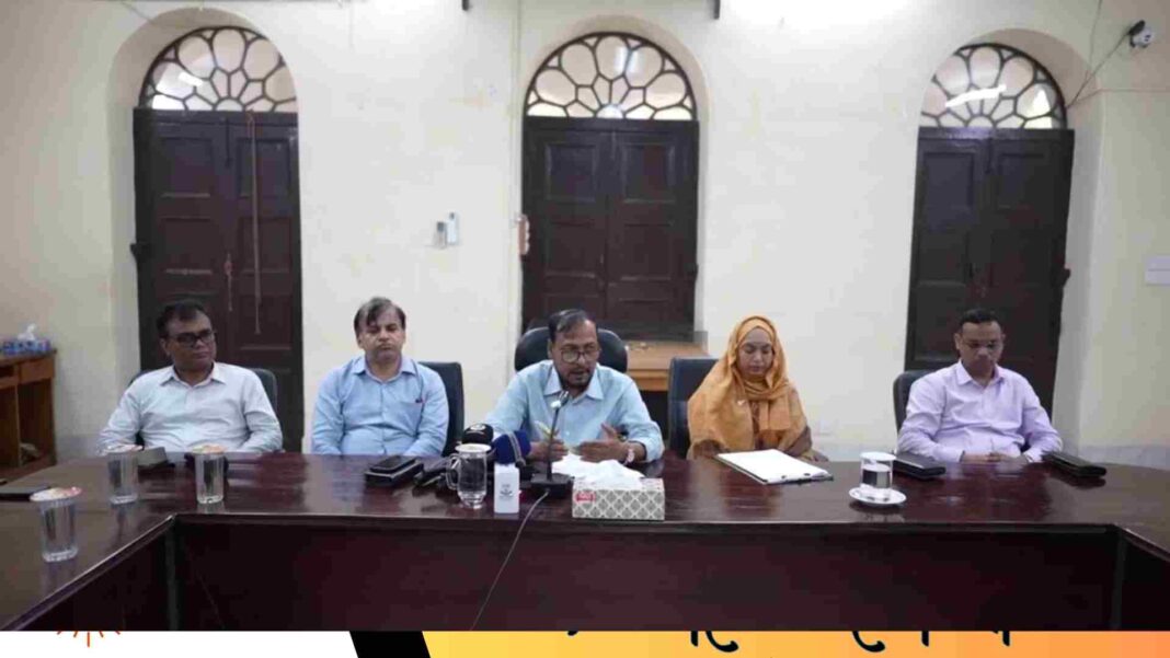 জবি সংঘর্ষ: ৪ সদস্যের তদন্ত কমিটি গঠন, শান্ত থাকার আহ্বান উপাচার্যের